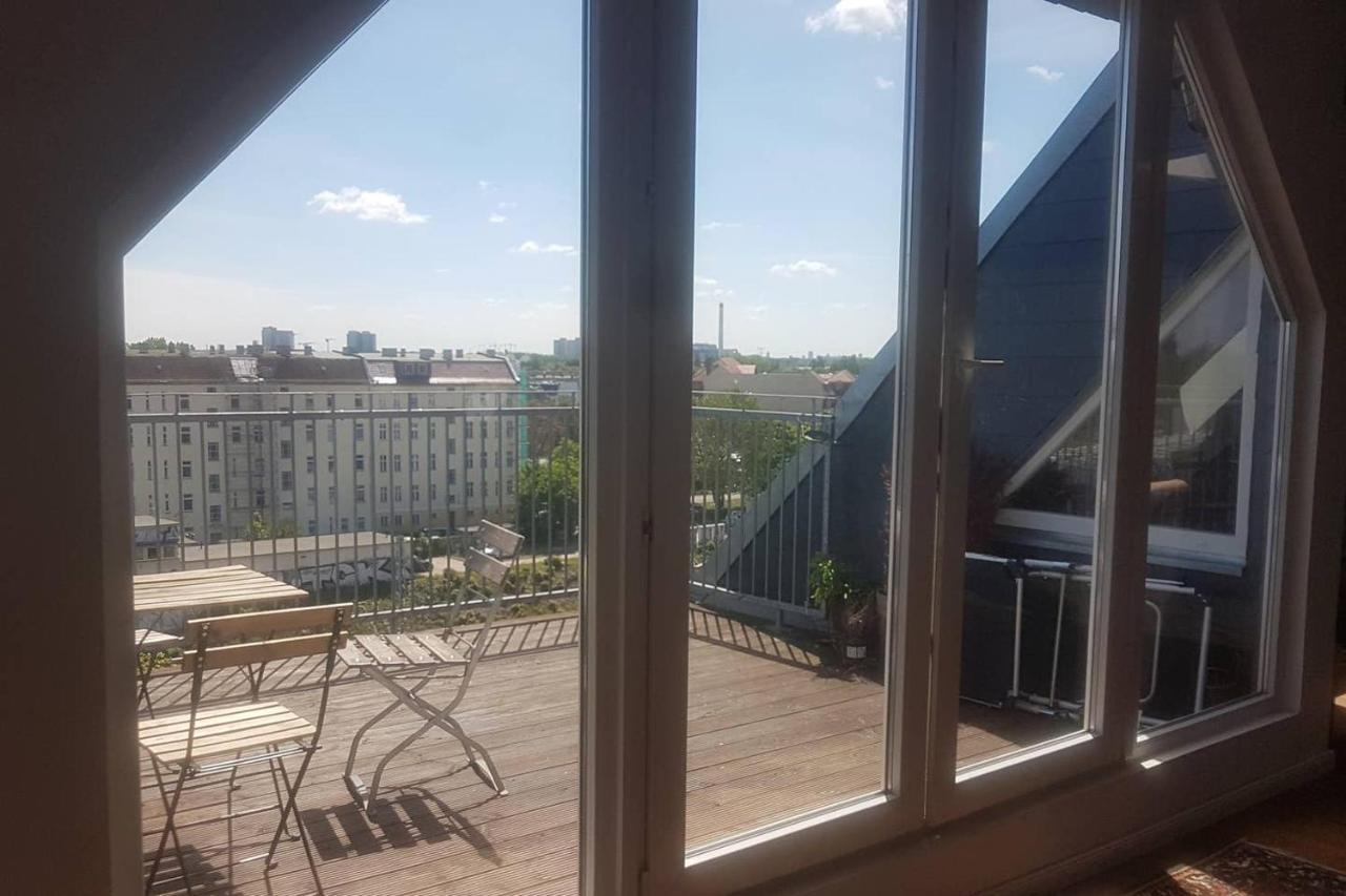 Helle Dachgeschosswohnung Fuer 8 Personen In Zentraler Lage Βερολίνο Εξωτερικό φωτογραφία