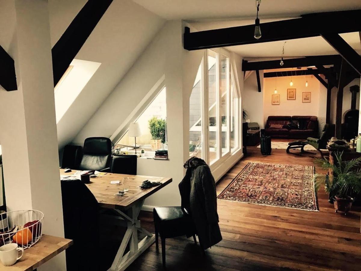 Helle Dachgeschosswohnung Fuer 8 Personen In Zentraler Lage Βερολίνο Εξωτερικό φωτογραφία